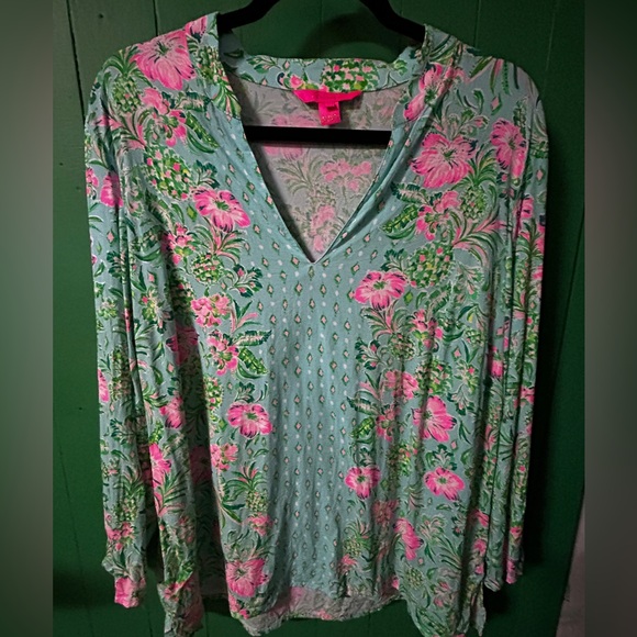 COPY - Lilly Pulitzer Blouse size XL - Picture 1 of 3